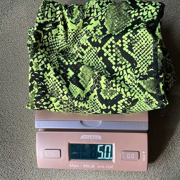 Nike Pro | Training Print Running Capris, size Medium - Picture 8 of 8